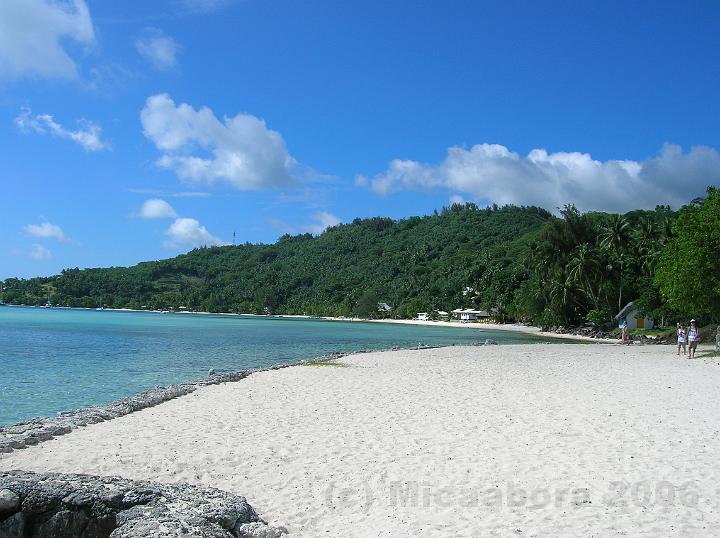 DSCN1828.JPG - La plage du Club Med est situe au sud-est de l'le principale