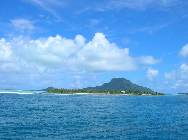 3DSCN1890.JPG - Situe  40 km de Bora Bora, Maupiti est la plus occidentale des les hautes de l'archipel.